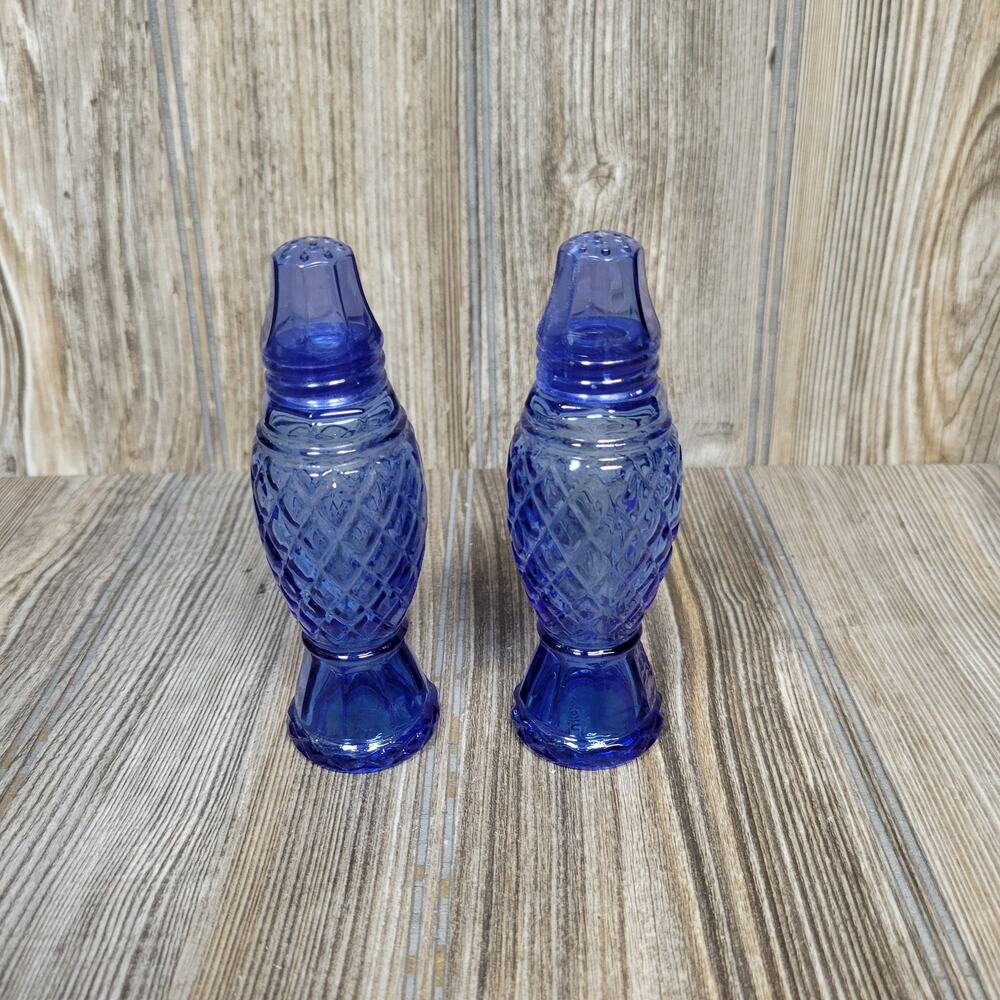 Vintage Avon Crystal Point Blue Glass Salt and Pepper Shakers Set 1970s